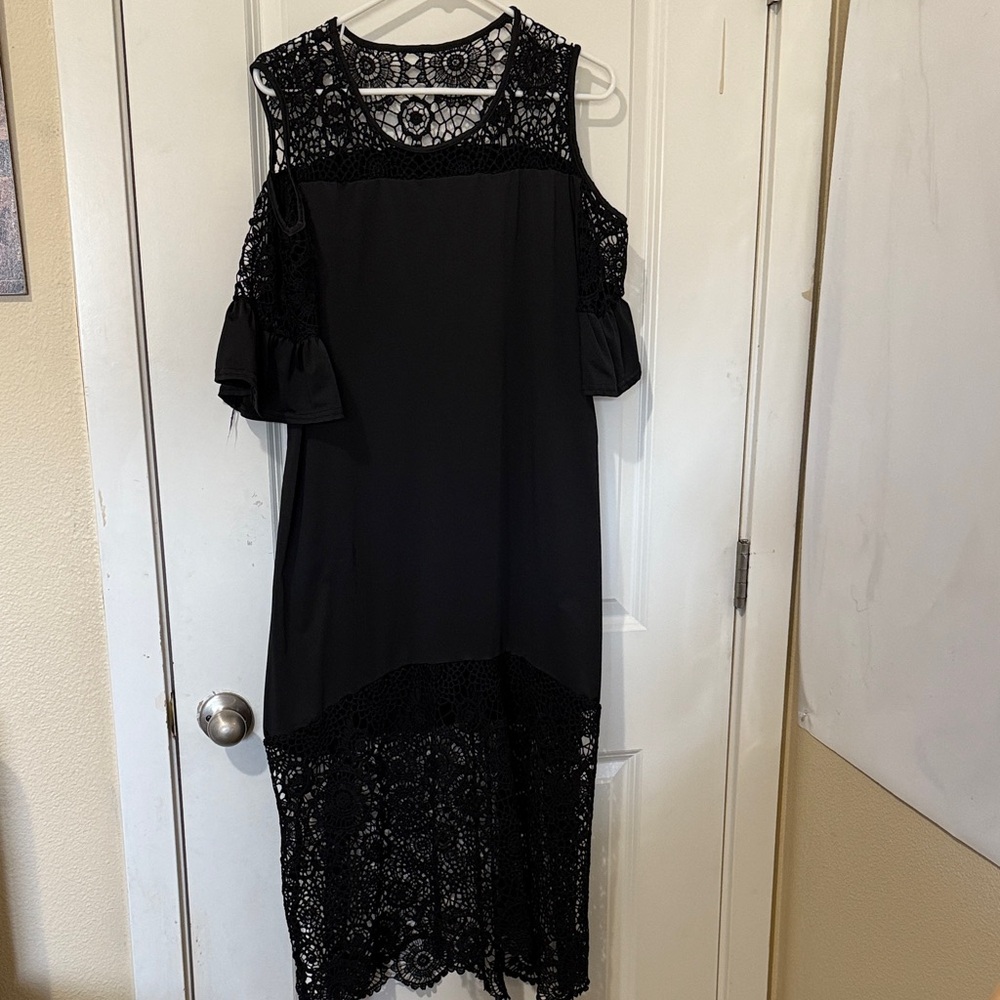 Elegant Black Lace Dress